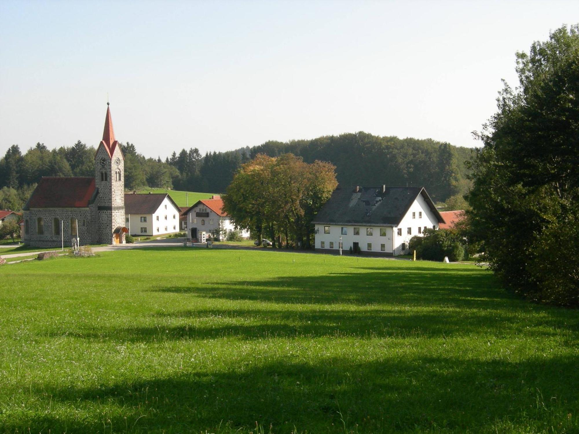 Gasthof-Pension Zum Haugstein - Familie Eder Engelhartszell Exterior photo